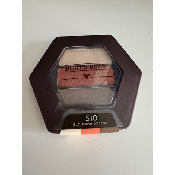 Burt's Bees Other - Burt's Bees Blooming Desert 1510 Eye Shadow with Bamboo Palette 0.12oz- New